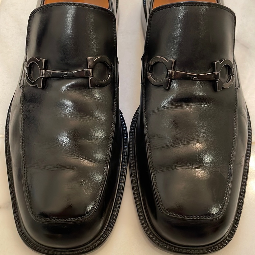 SALVATORE FERRAGAMO Horsebit Black Leather Loafers